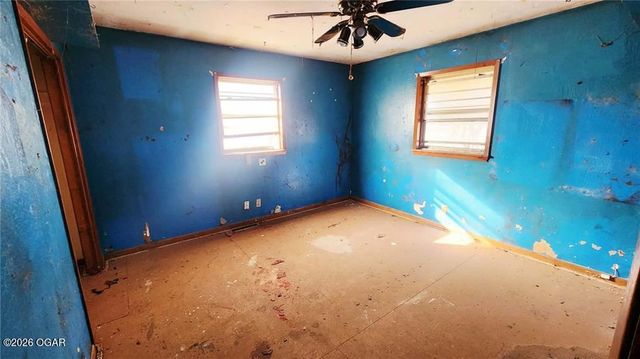 405 E 24th Street, Pittsburg, KS 66762