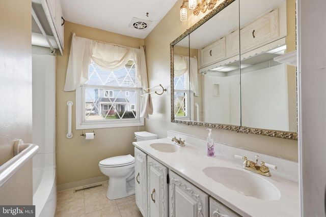 3550 DELANCY DR, Bensalem, PA 19020