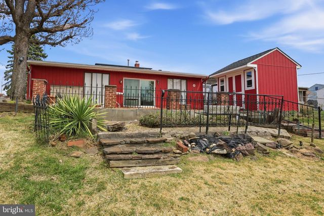 3550 DELANCY DR, Bensalem, PA 19020