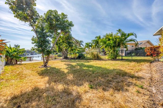 4419 MANGROVE POINT ROAD, Bradenton, FL 34210