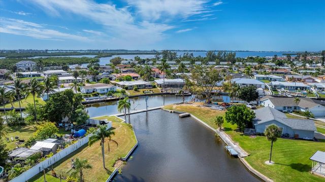 4419 MANGROVE POINT ROAD, Bradenton, FL 34210