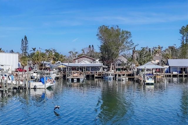 4419 MANGROVE POINT ROAD, Bradenton, FL 34210