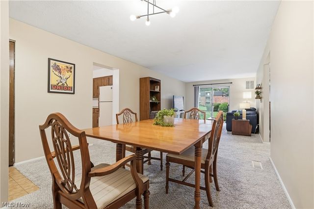 4187 Columbia Road 136, North Olmsted, OH 44070