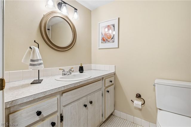 4187 Columbia Road 136, North Olmsted, OH 44070