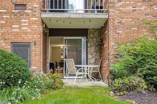 4187 Columbia Road 136, North Olmsted, OH 44070