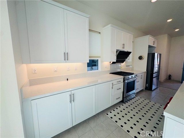 16246 Dawn Way, Tustin, CA 92782