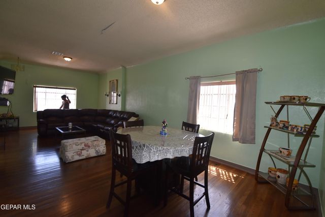 1113 N Octavia Street, El Paso, TX 79902