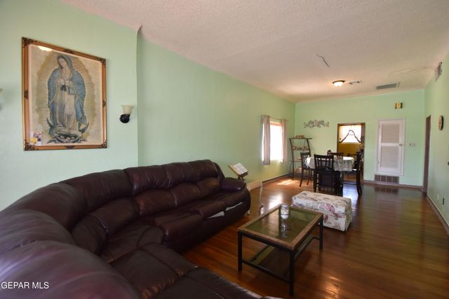 1113 N Octavia Street, El Paso, TX 79902
