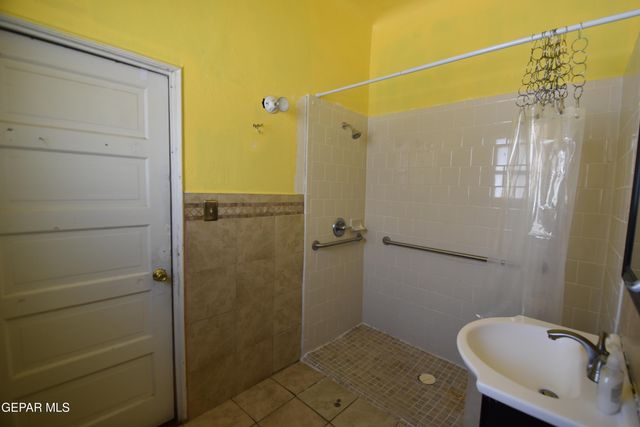 1113 N Octavia Street, El Paso, TX 79902
