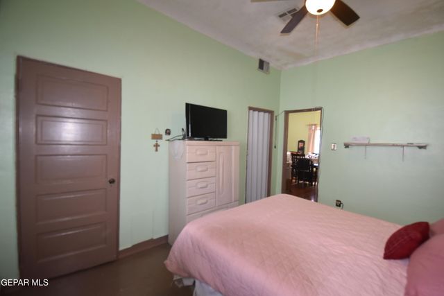 1113 N Octavia Street, El Paso, TX 79902