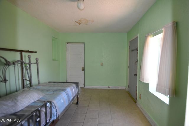 1113 N Octavia Street, El Paso, TX 79902