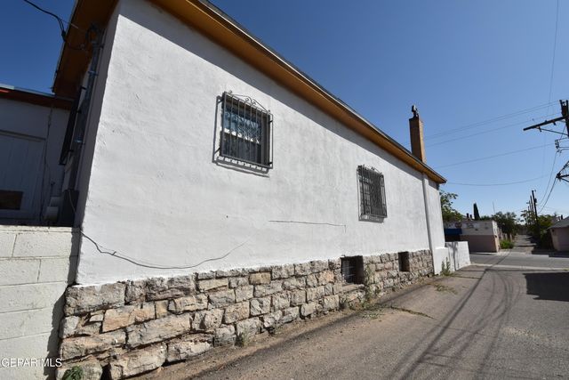 1113 N Octavia Street, El Paso, TX 79902