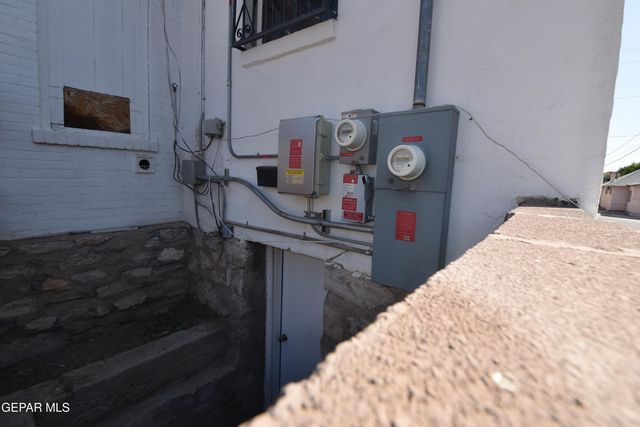 1113 N Octavia Street, El Paso, TX 79902