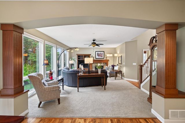 10815 Birch Lane, Woodbury, MN 55129