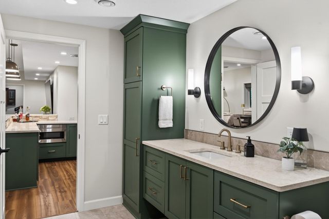 10815 Birch Lane, Woodbury, MN 55129