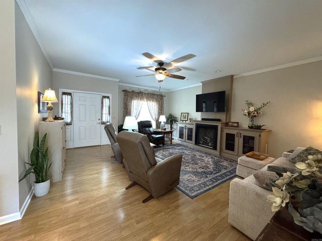 312 SFC 406, Forrest City, AR 72335