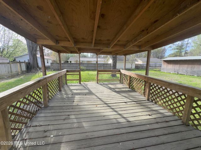 237 Trojan Drive, Pearl, MS 39208