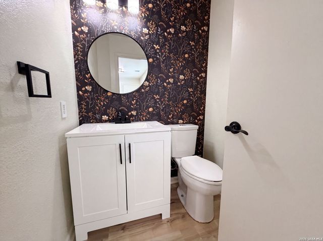 10602 SPRINGWOOD SQ, Universal City, TX 78148
