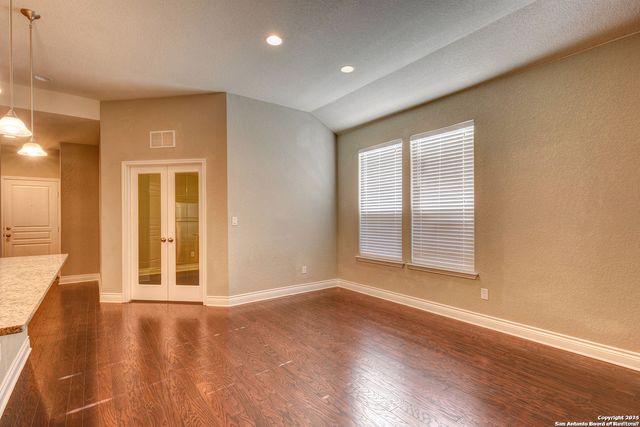 27411 Rio Bend, Boerne, TX 78015