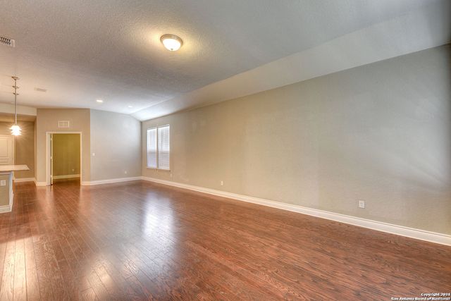 27411 Rio Bend, Boerne, TX 78015