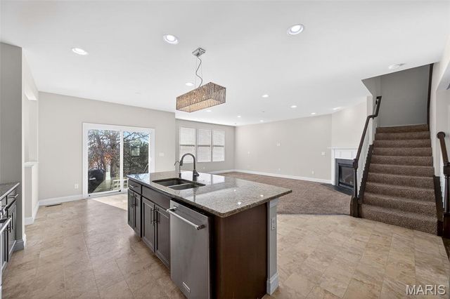 312 Chestnut Creek Circle, Dardenne Prairie, MO 63368