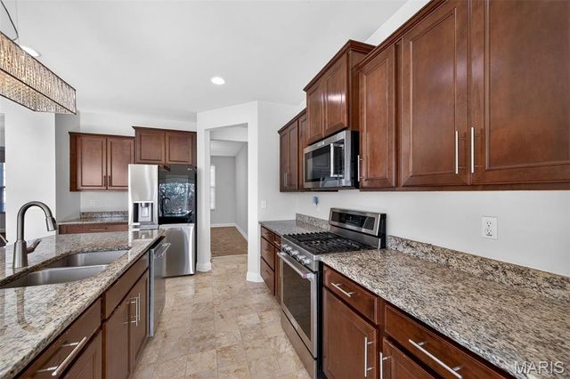 312 Chestnut Creek Circle, Dardenne Prairie, MO 63368