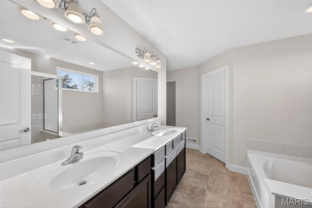 312 Chestnut Creek Circle, Dardenne Prairie, MO 63368