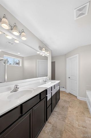 312 Chestnut Creek Circle, Dardenne Prairie, MO 63368