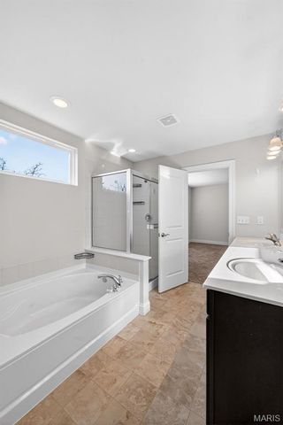 312 Chestnut Creek Circle, Dardenne Prairie, MO 63368