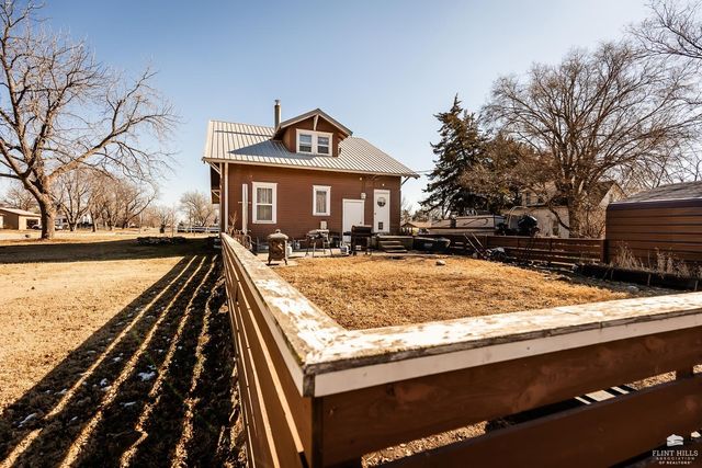 201 Barry Street, Milford, KS 66514