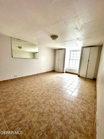 4406 Trowbridge Drive, El Paso, TX 79903