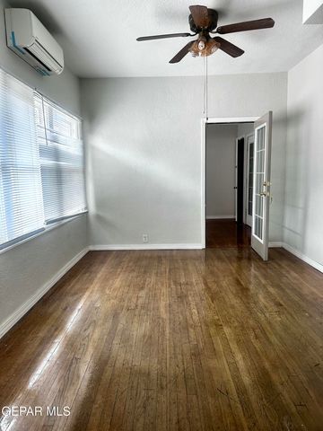 4406 Trowbridge Drive, El Paso, TX 79903