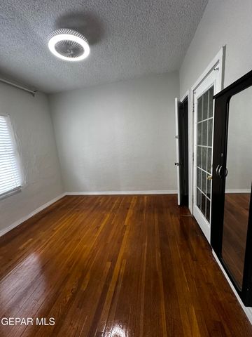 4406 Trowbridge Drive, El Paso, TX 79903