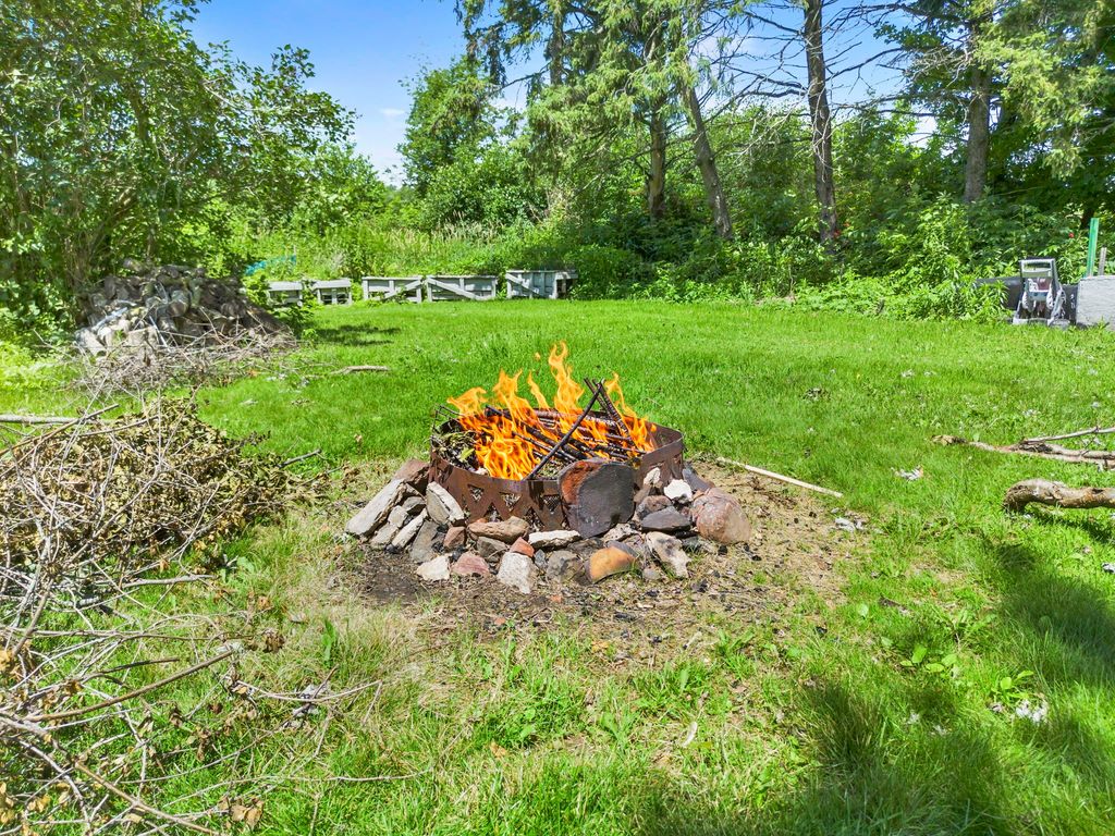 Image 10 of property listing at 1842 11 1/2 Street, Cumberland, WI 54829