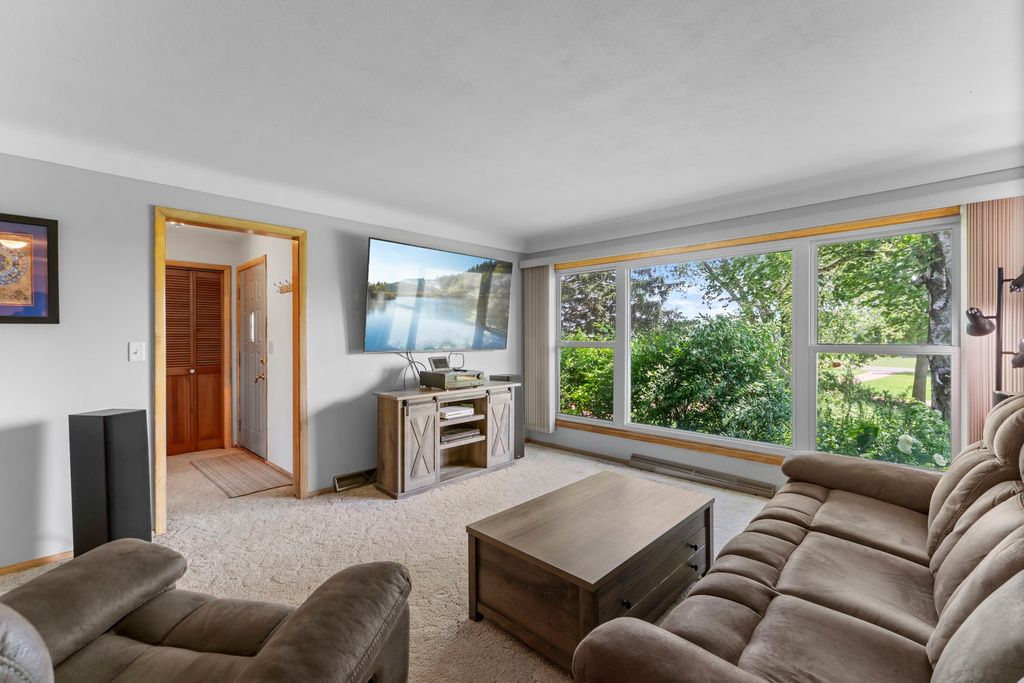 Image 21 of property listing at 1842 11 1/2 Street, Cumberland, WI 54829