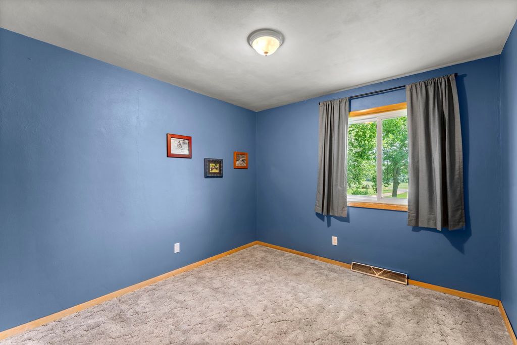 Image 32 of property listing at 1842 11 1/2 Street, Cumberland, WI 54829