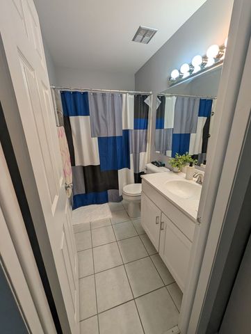 700 Wellington Avenue 413, Elk Grove Village, IL 60007