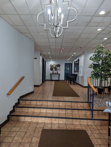 700 Wellington Avenue 413, Elk Grove Village, IL 60007