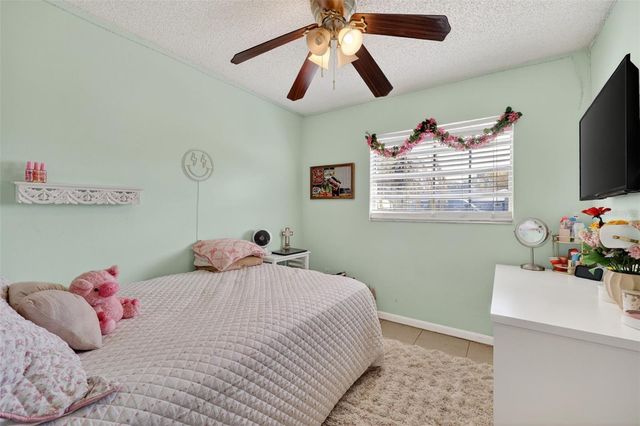 7006 TIDEWATER TRAIL, Tampa, FL 33619