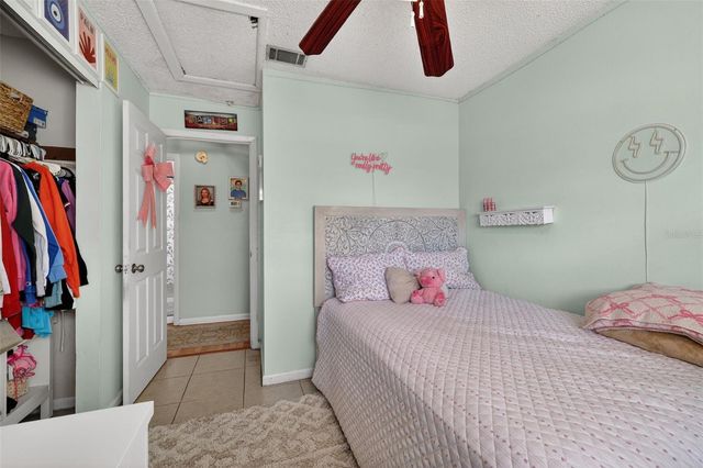 7006 TIDEWATER TRAIL, Tampa, FL 33619