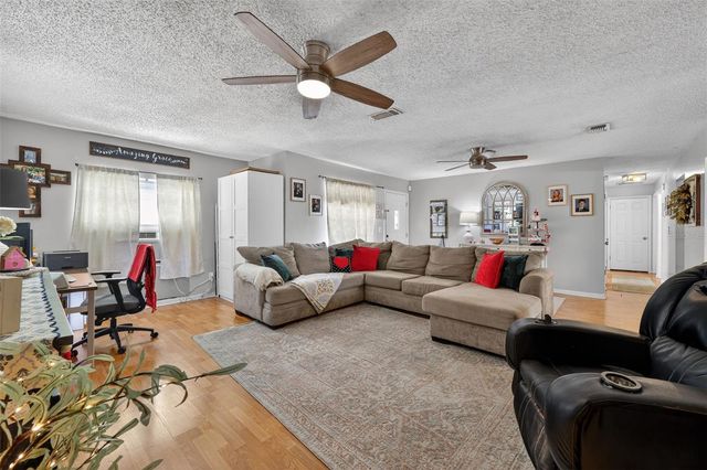 7006 TIDEWATER TRAIL, Tampa, FL 33619