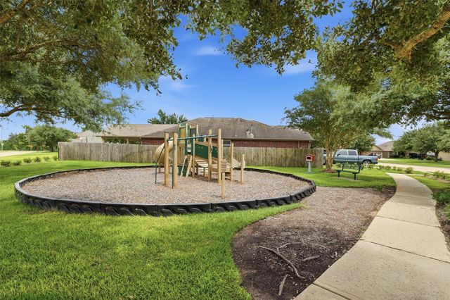24631 Lakecrest Village Drive, Katy, TX 77493