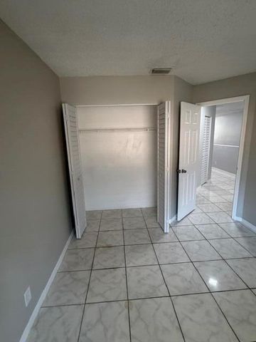 11449 NW 35th Street, Coral Springs, FL 33065