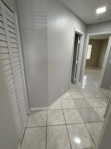 11449 NW 35th Street, Coral Springs, FL 33065