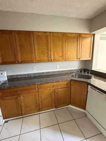 11449 NW 35th Street, Coral Springs, FL 33065
