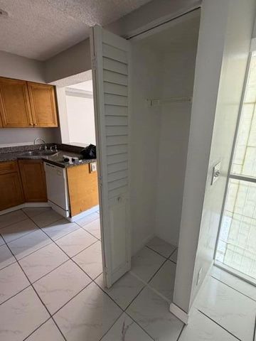 11449 NW 35th Street, Coral Springs, FL 33065