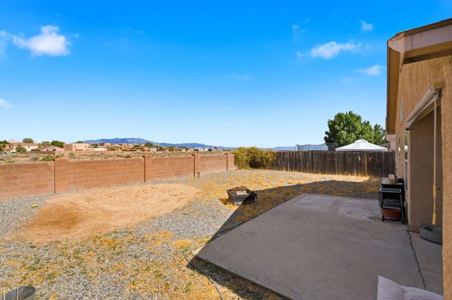3100 Mason Meadows Drive NE, Rio Rancho, NM 87144