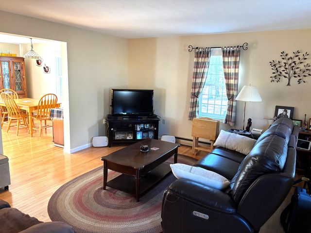 4 Kelsey Drive, Durham, NH 03824