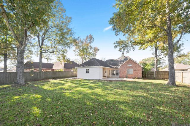 17422 Lauren Dr, Prairieville, LA 70769