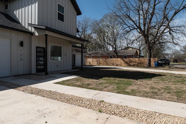 120 Kimble LN A, Austin, TX 78742
